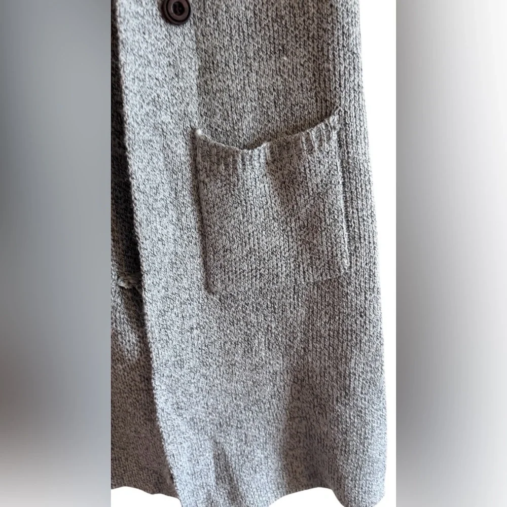 Love Tree Gray Sleeveless Sweater Vest - Picture 3 of 8
